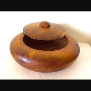 Hand Crafted Mid Century Farm Round Wooden Art Container Trinket Box Bowl Lidded